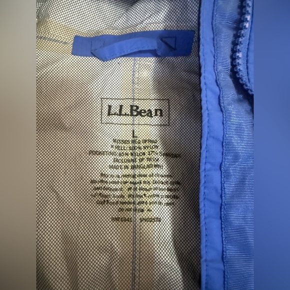 LL Bean Women’s Blue Windbreaker Jacket Size Large - Picture 7 of 10